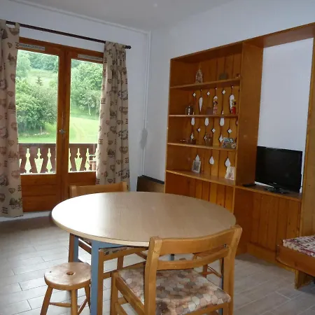 Confortable Pour 2 Avec Balcon Expose Sud A Valloire, Pres Des Pistes Et Des Commerces - Fr-1-263-29 *