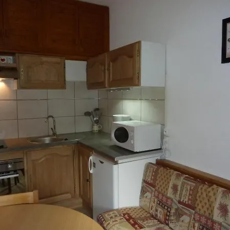 Apartment Confortable Pour 2 Avec Balcon Expose Sud A Valloire, Pres Des Pistes Et Des Commerces - Fr-1-263-29 Valloire